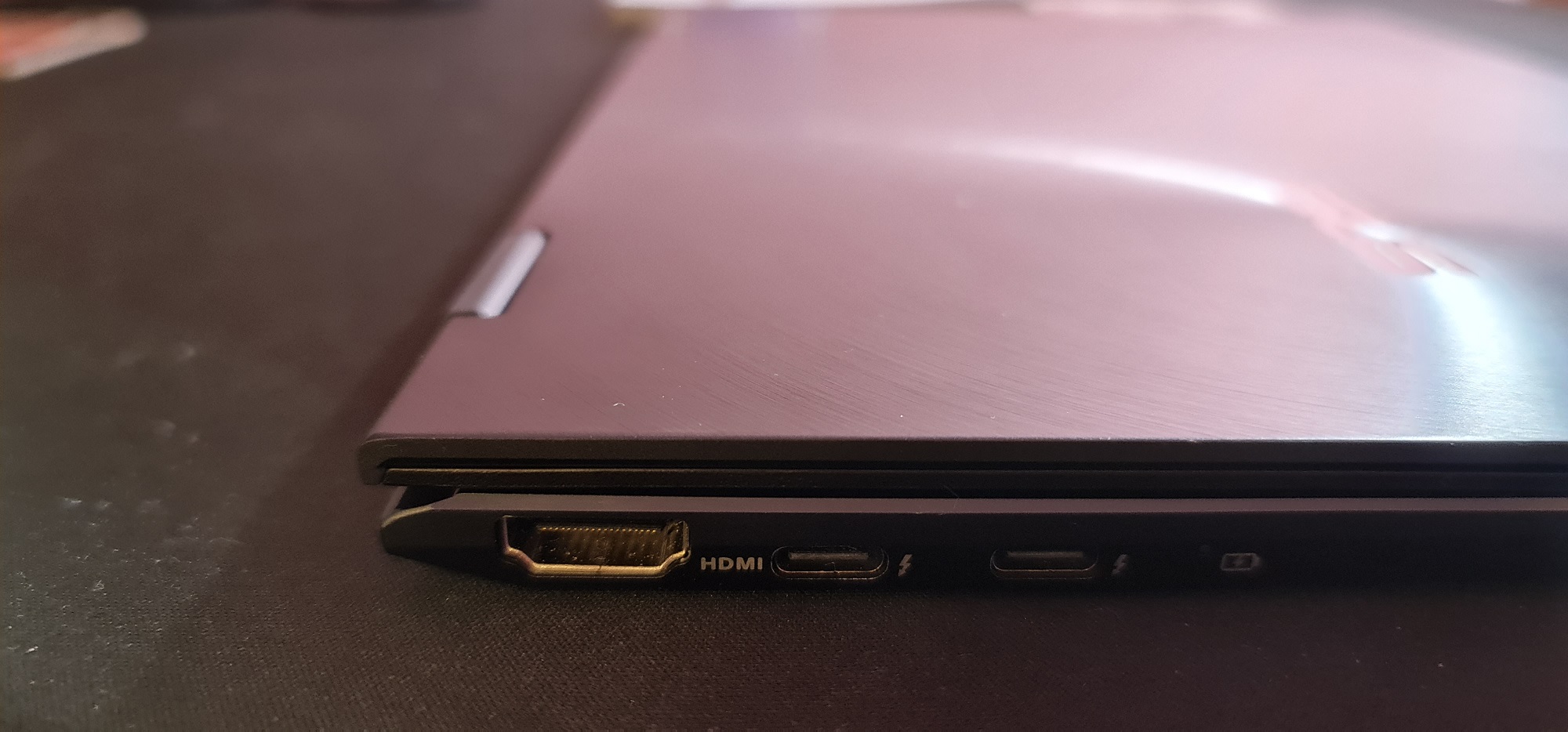 Klik pro zvětšení (ASUS ZenBook Flip 13 (UX363E) - recenze)