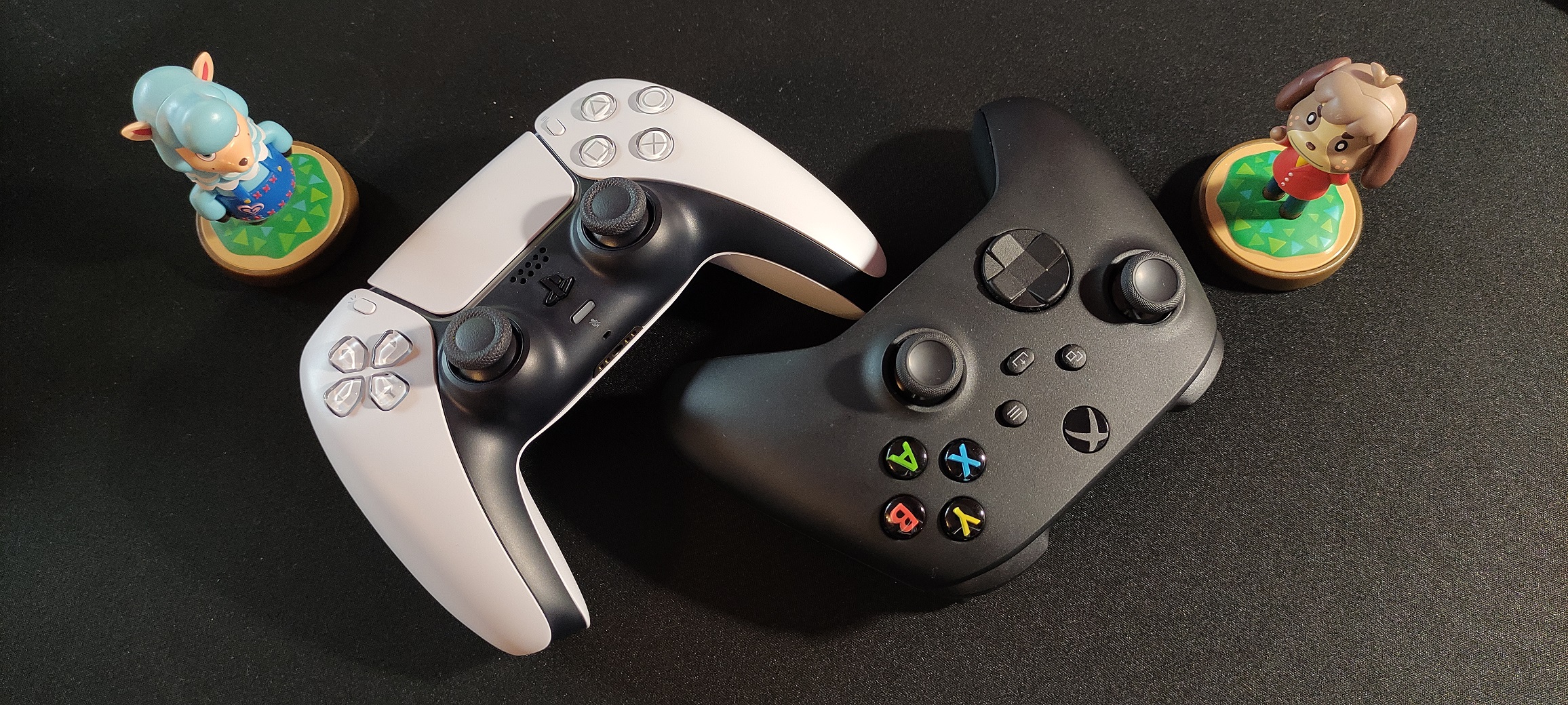 Klik pro zvětšení (Xbox Series X vs PlayStation 5)